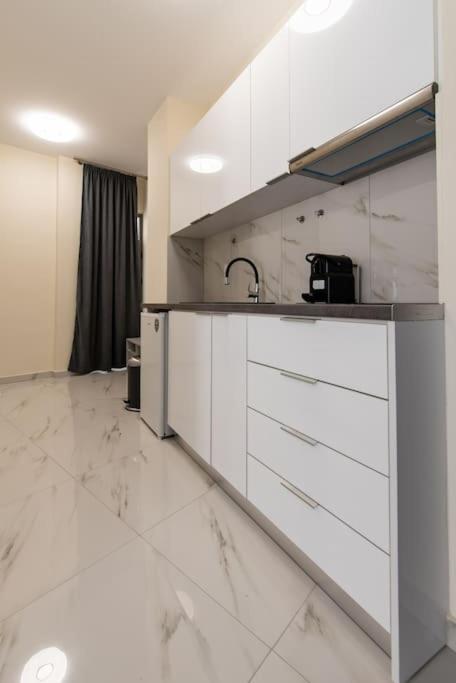 Plaka Nefeli Elegant Urban Retreat In Athens Historic Heart Apartment Ngoại thất bức ảnh
